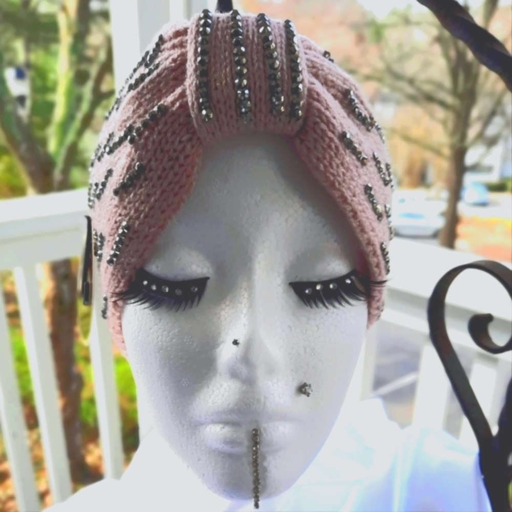 NEW! Beautifully beaded salmon pink woven headband/headpiece🤩